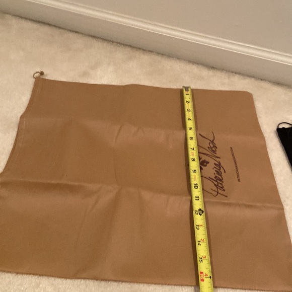 Patricia Nash Convertible Crossbody & Dust Bag - Picture 11 of 11